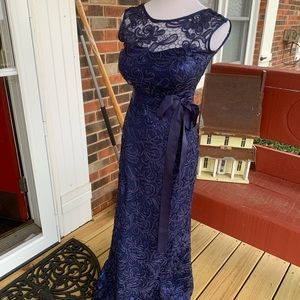 Formal/prom/Mother of the bride/dress navy blue